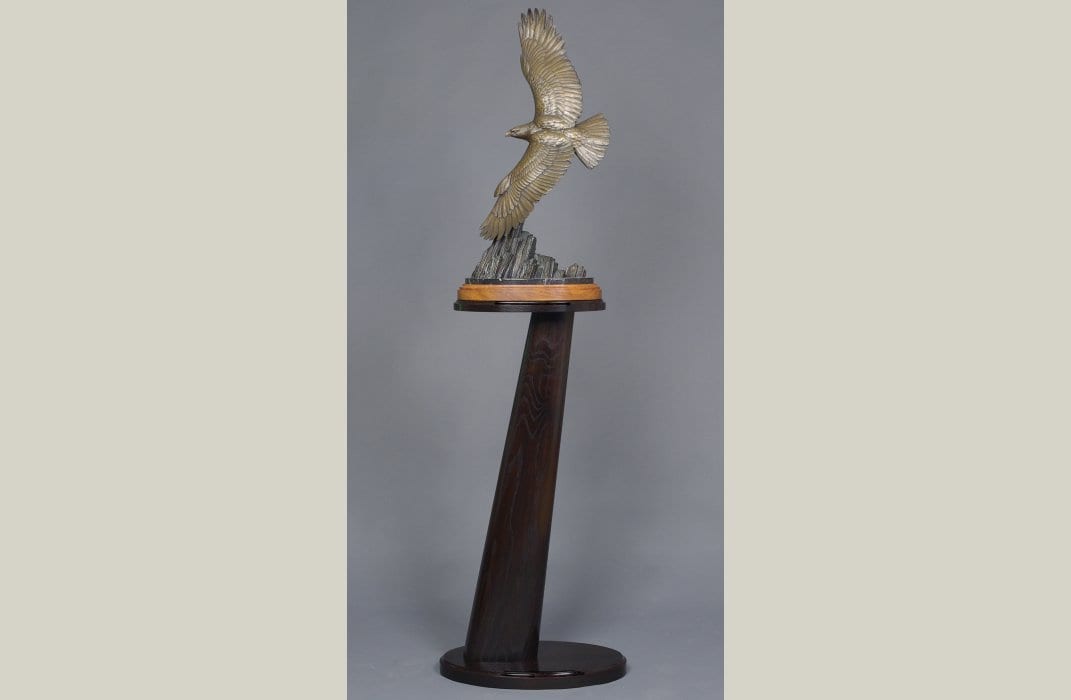 Eagle Stand