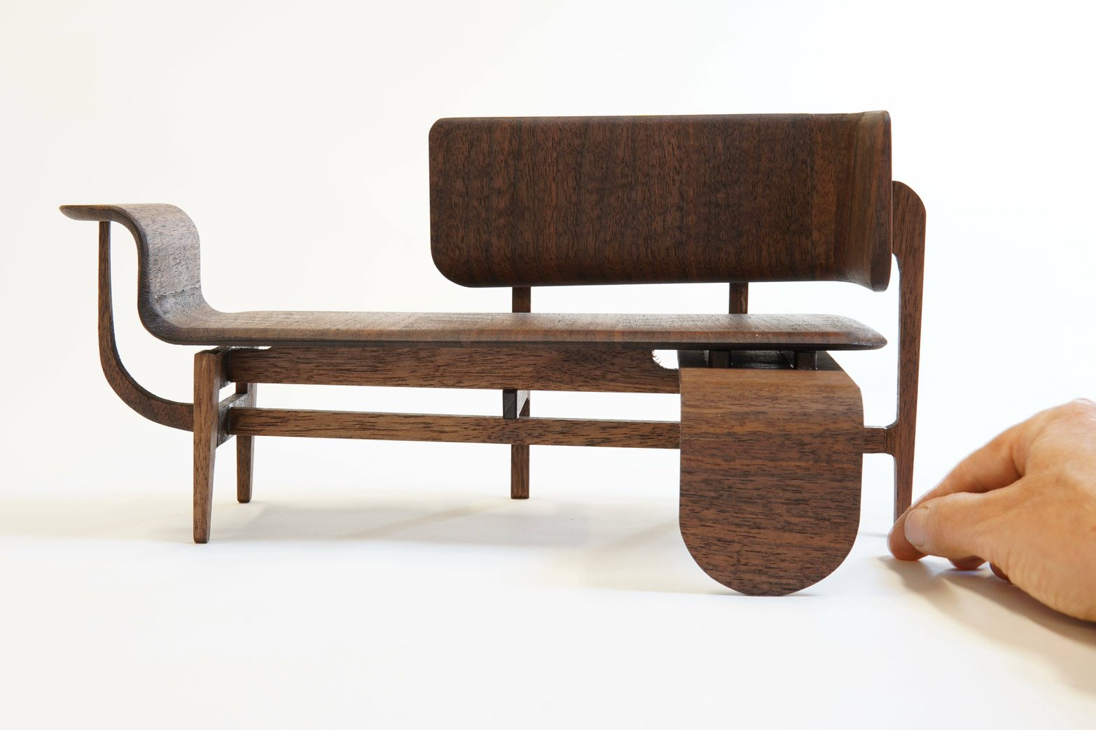 Mays Laura Bench Maquette