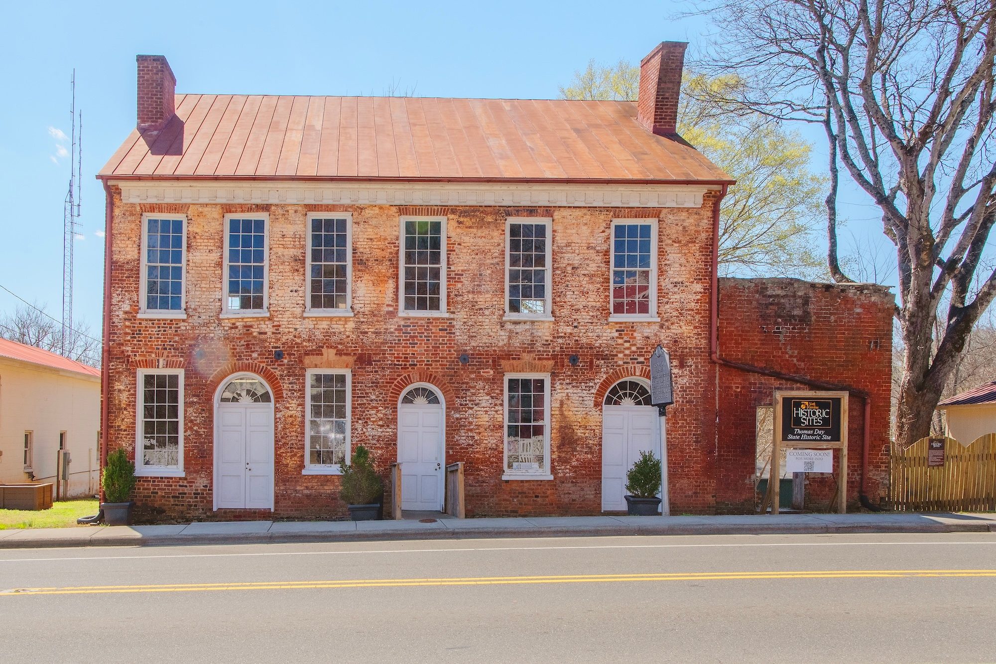 Thomas Day Exterior LF