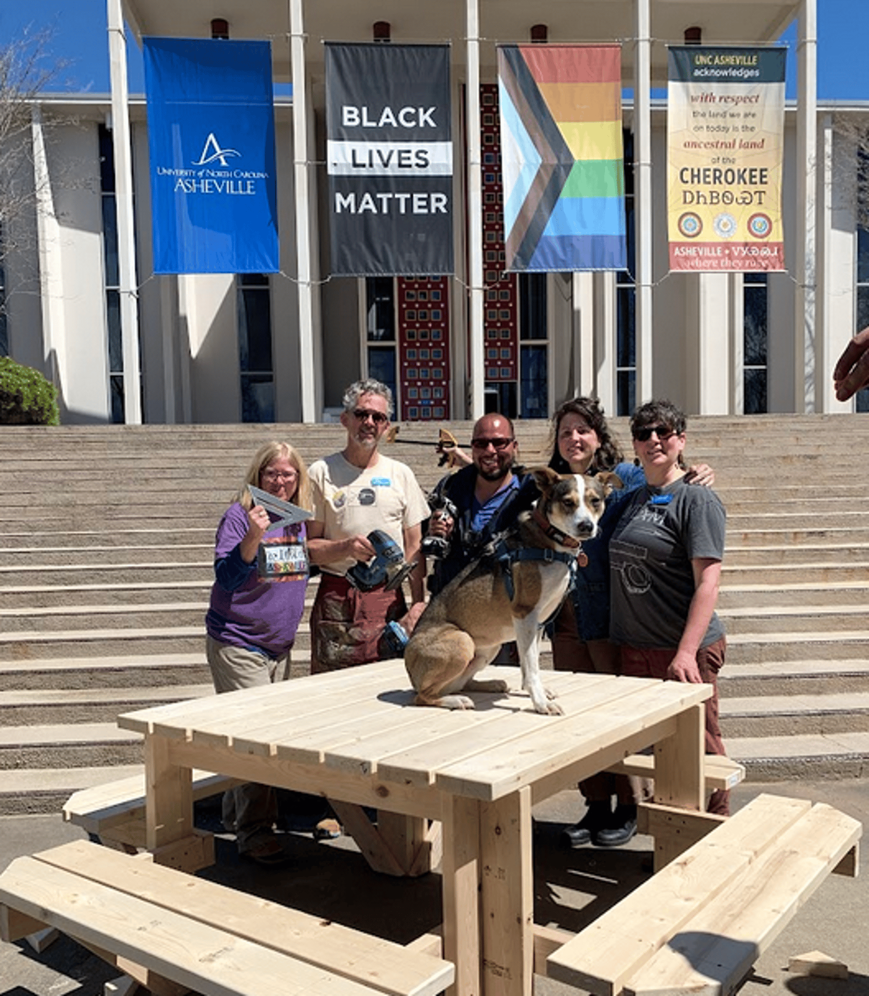 CGG Campus Picnic Table