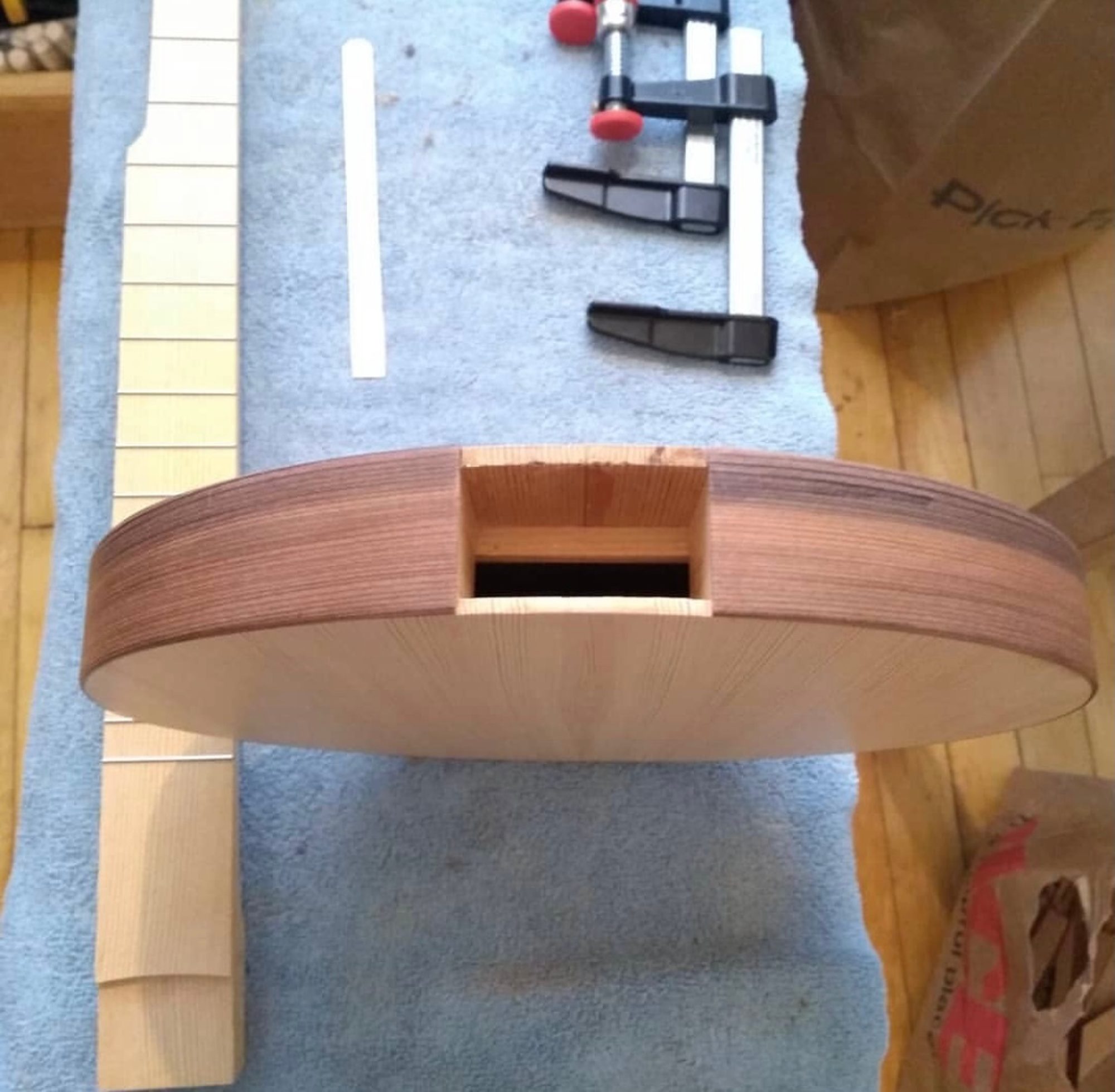 Tom Lees Banjo in Process 5