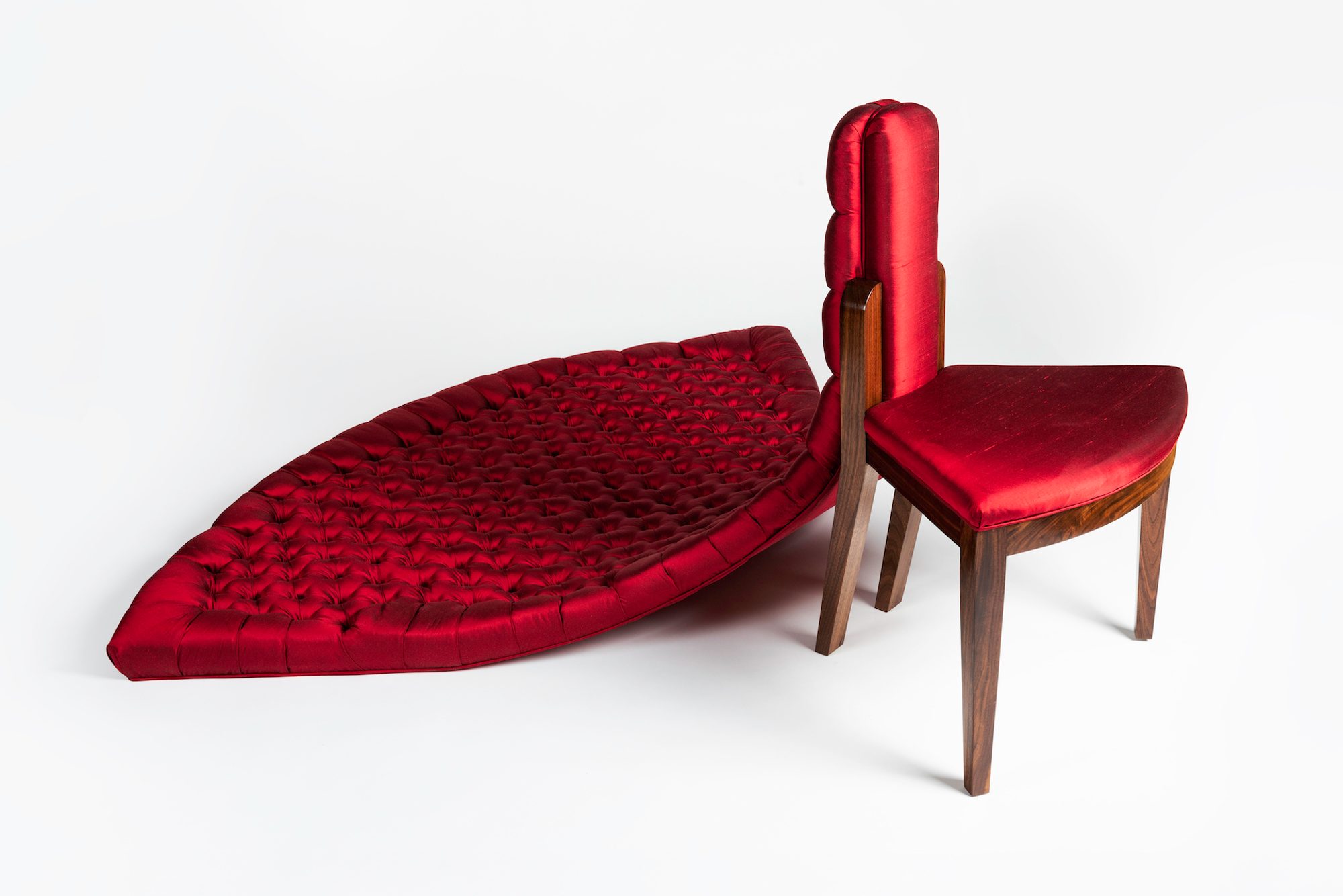 Evelyn red diamond top web