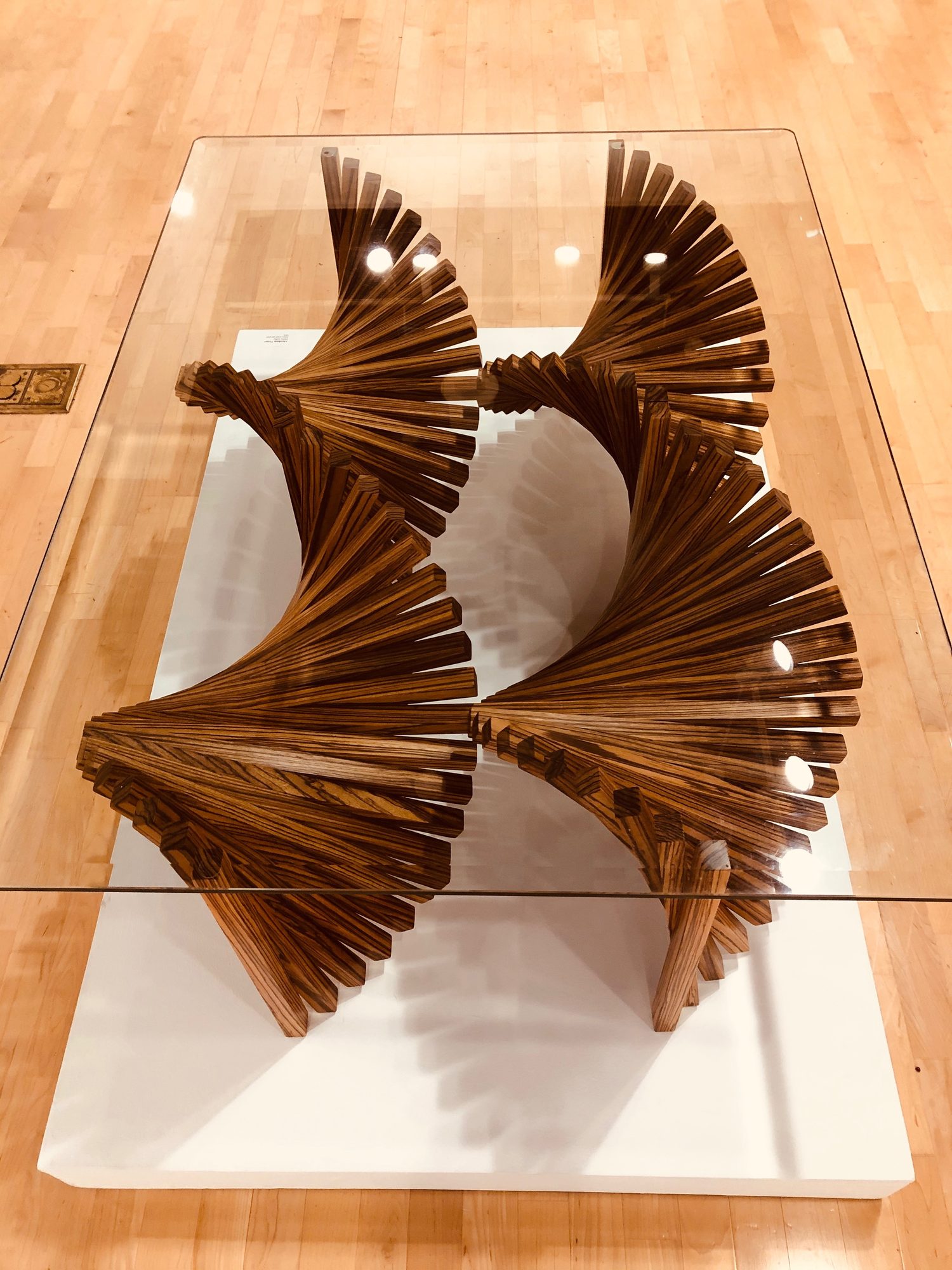 Helix Table
