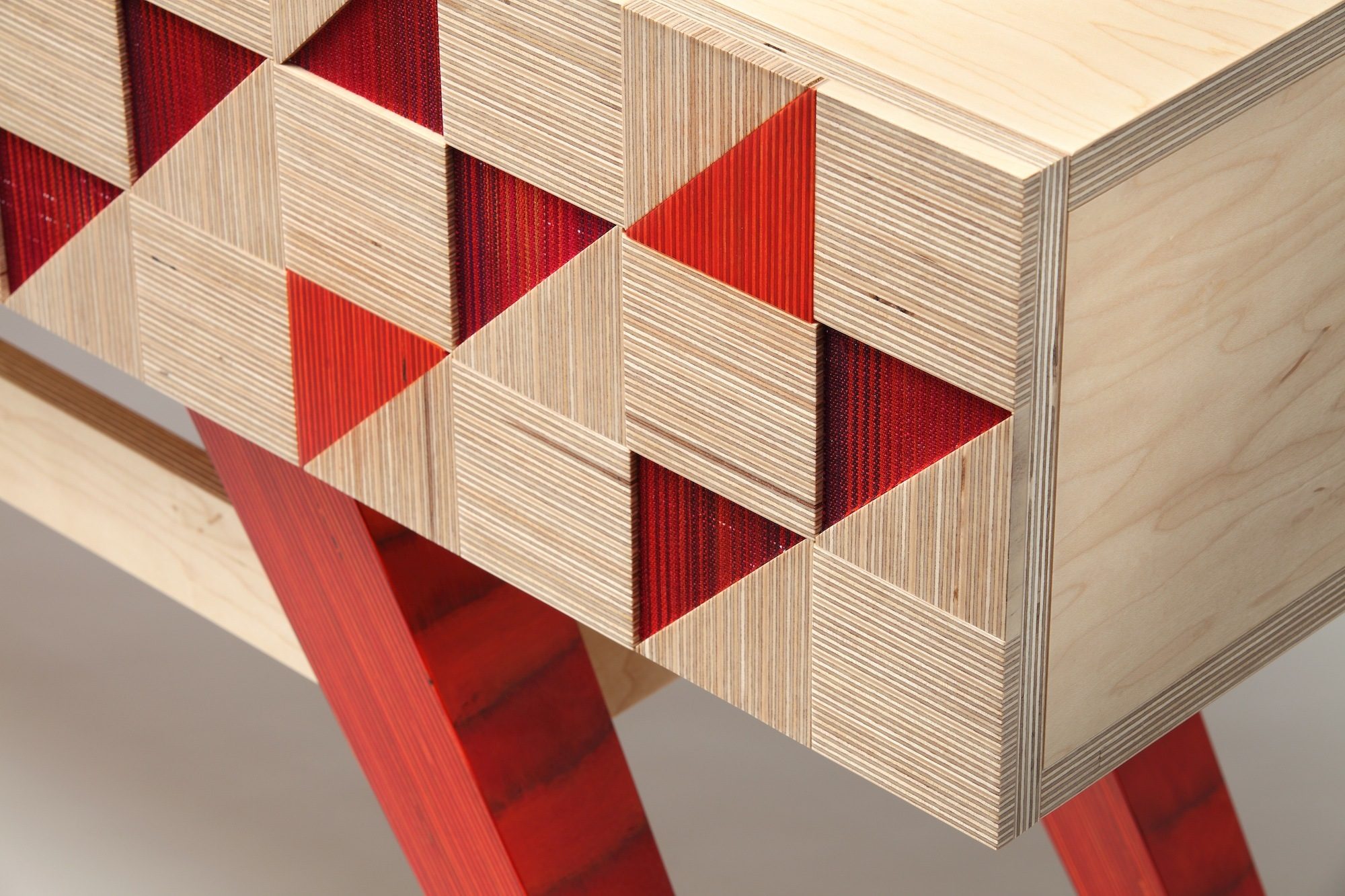 Monarch Table - detail
