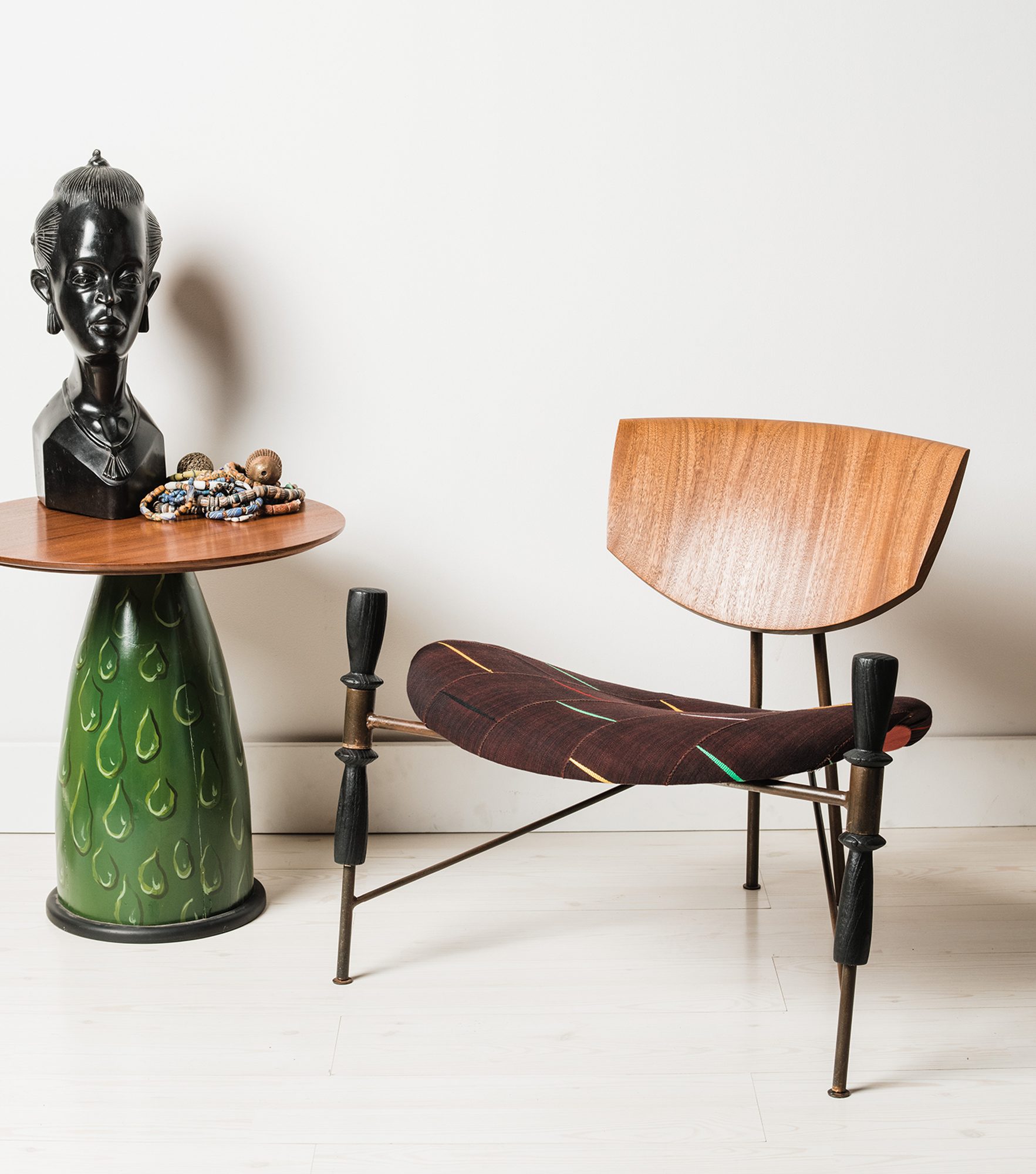 Makowa Club Chair
