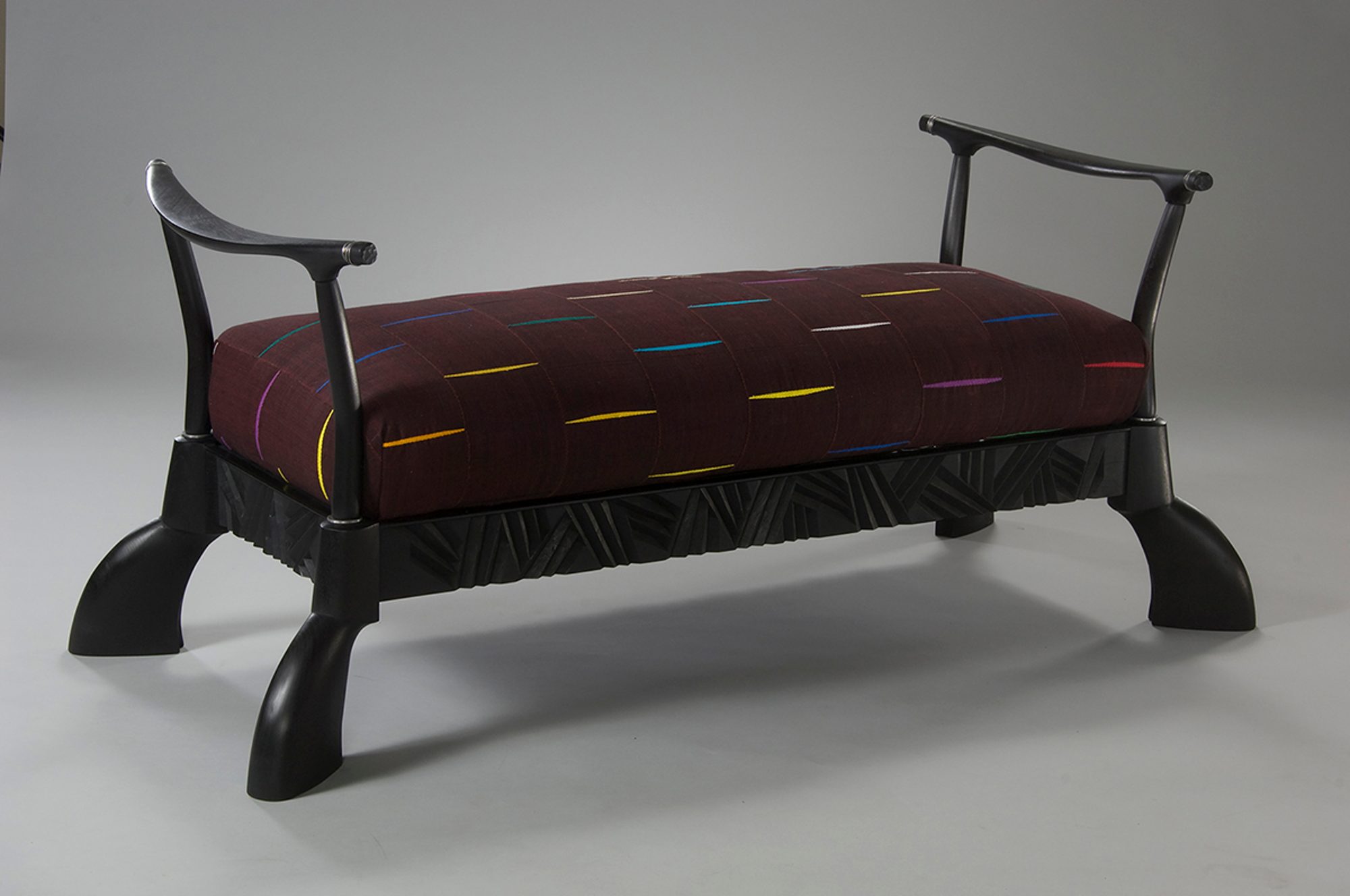 Makowa Love Seat