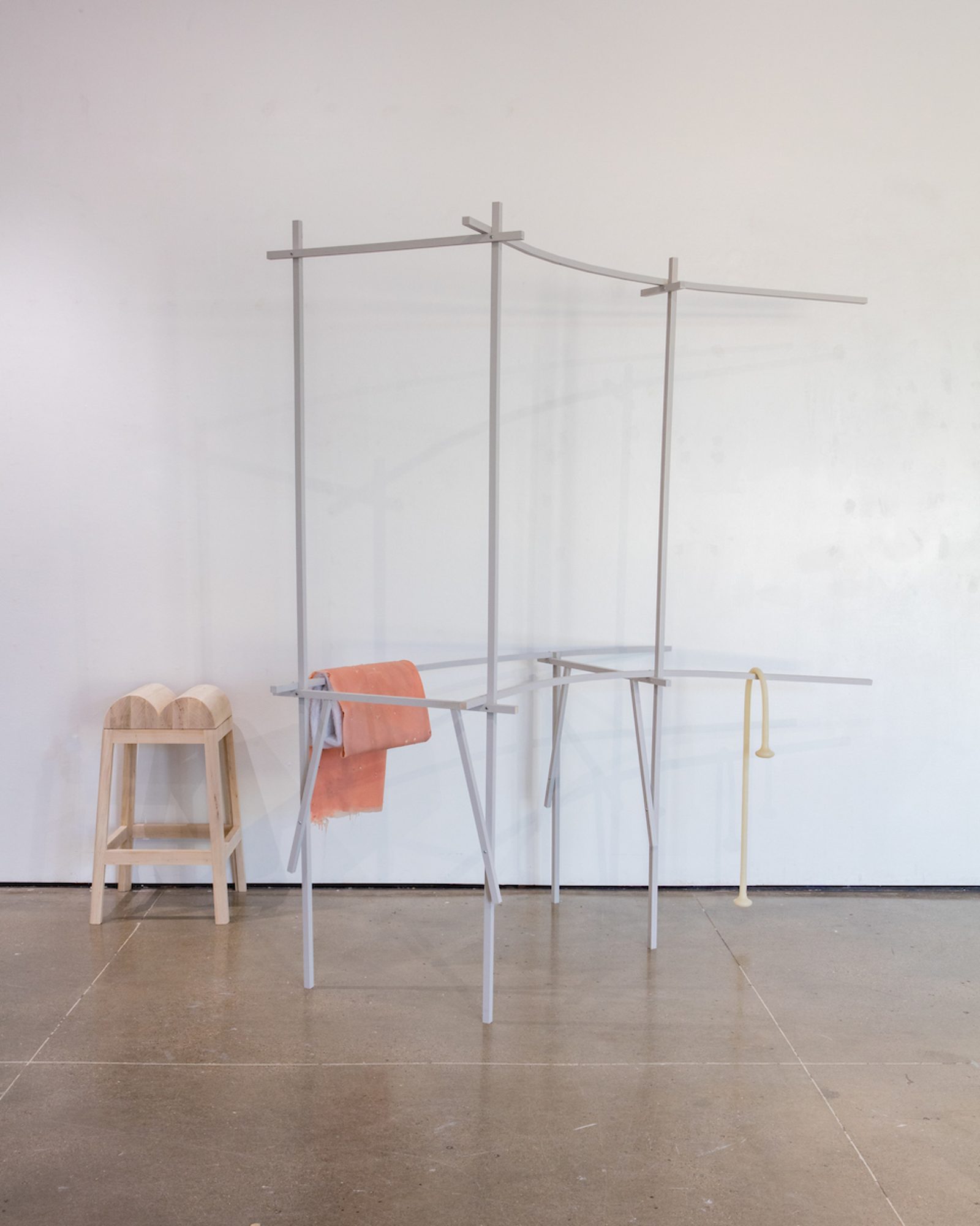 Sit with me (thigh chair), Blanket, Structure i, Checking i