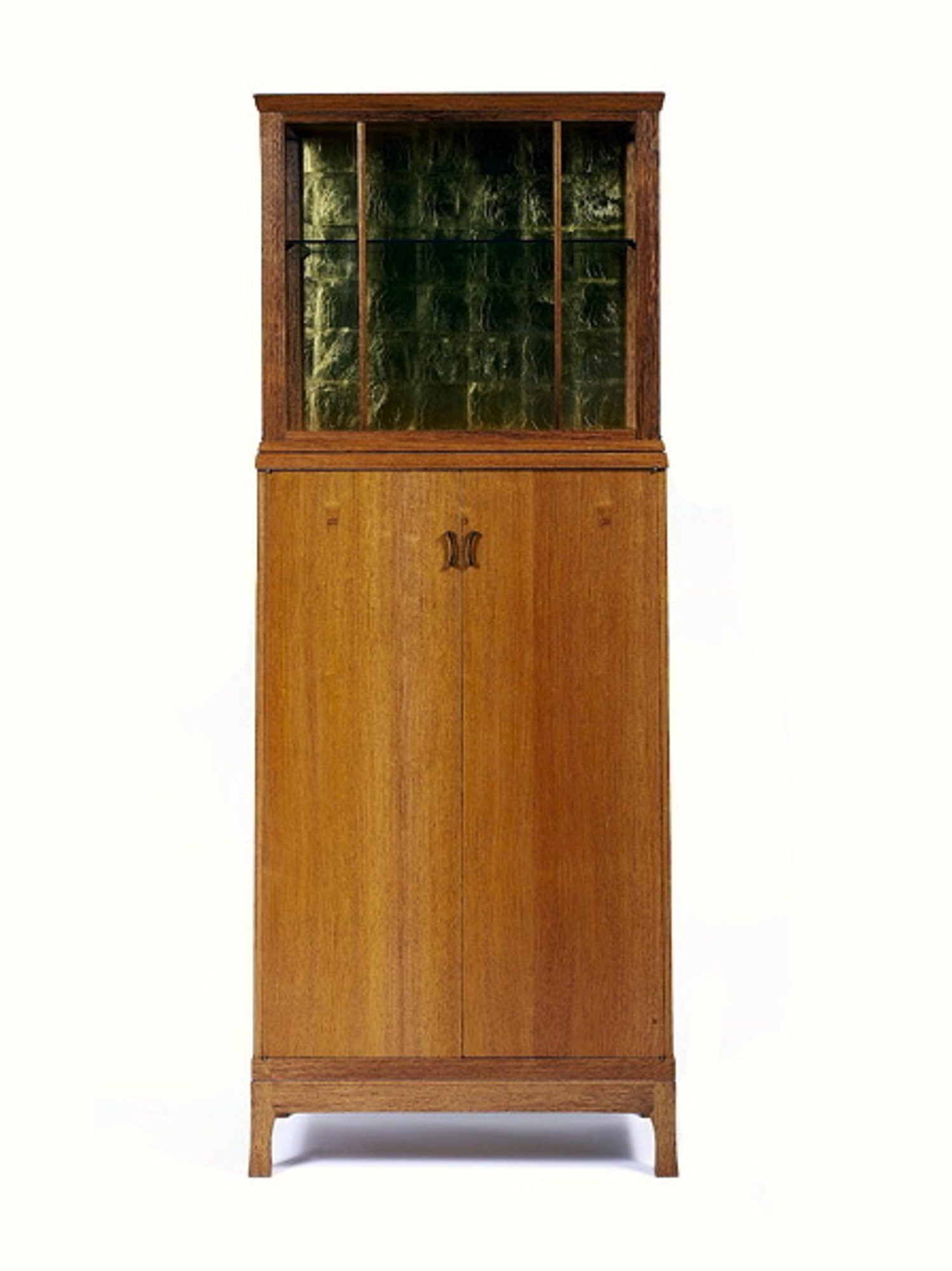 A box for Diamonds and old toothbrushes
