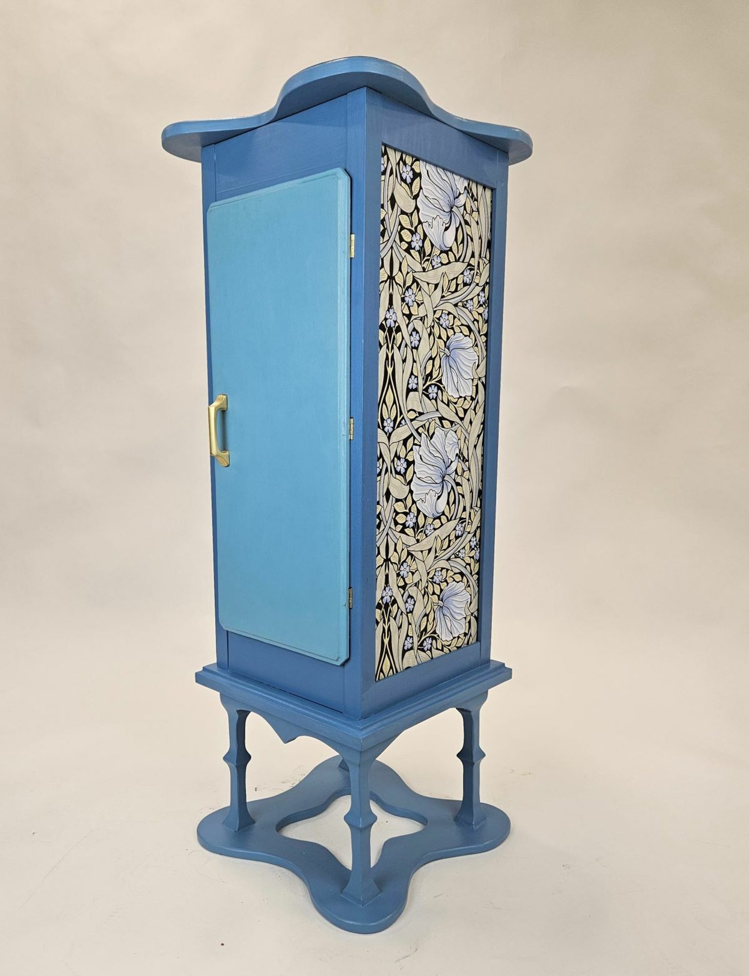 Gardening Cabinet