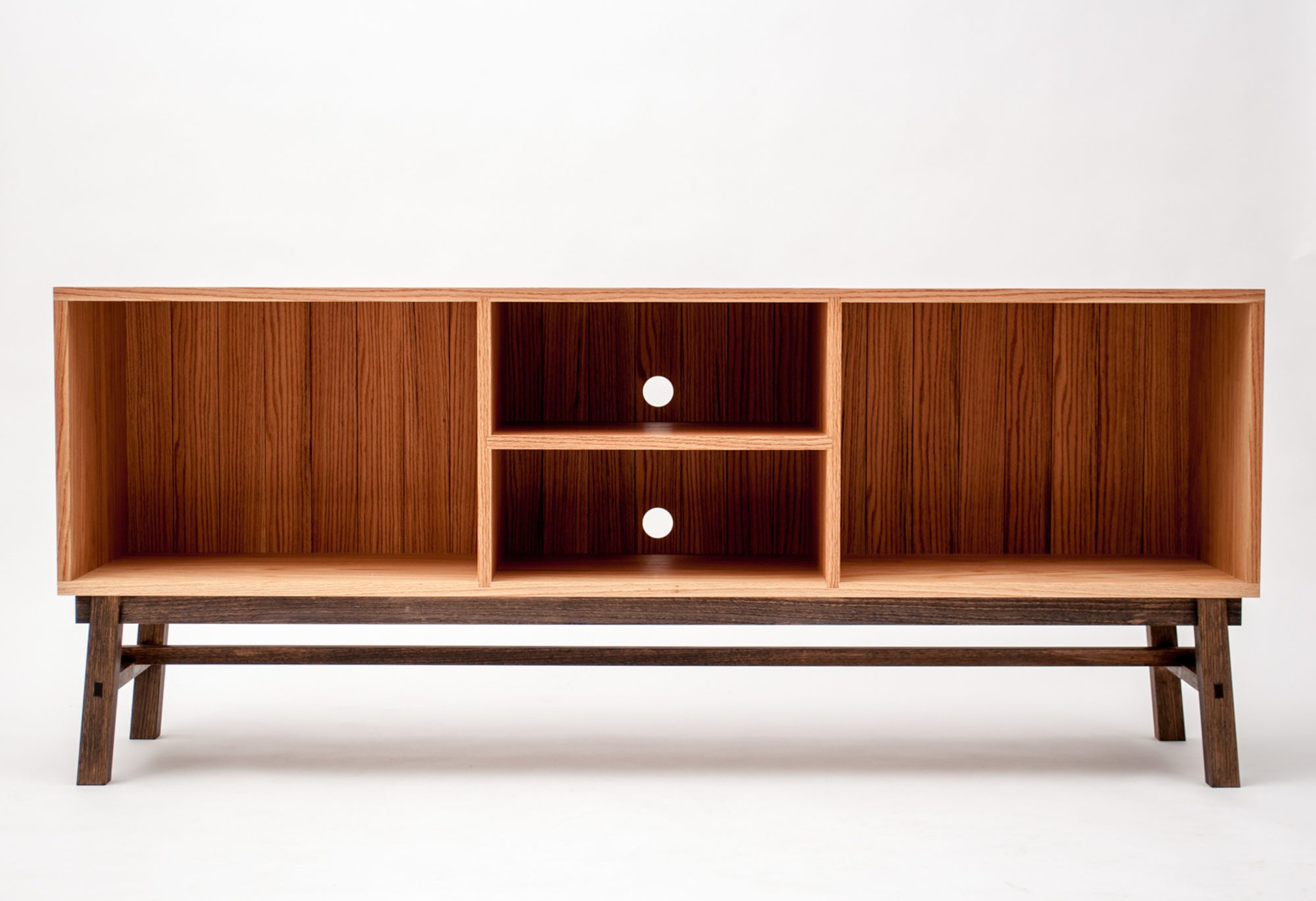 Record cabinet