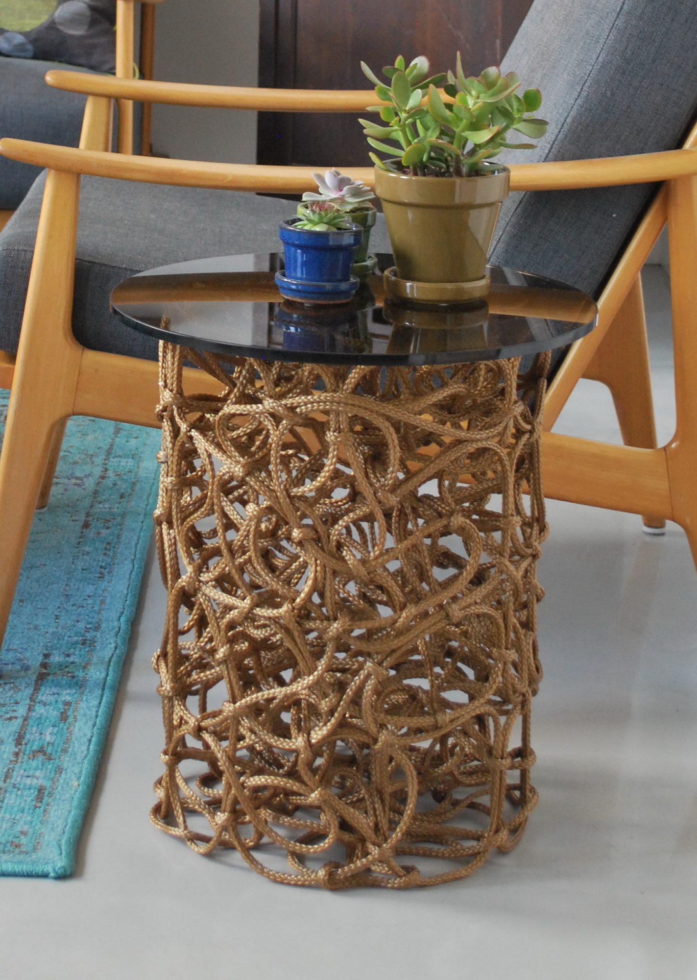 Knoop, round rope sidetable in brown, 2014