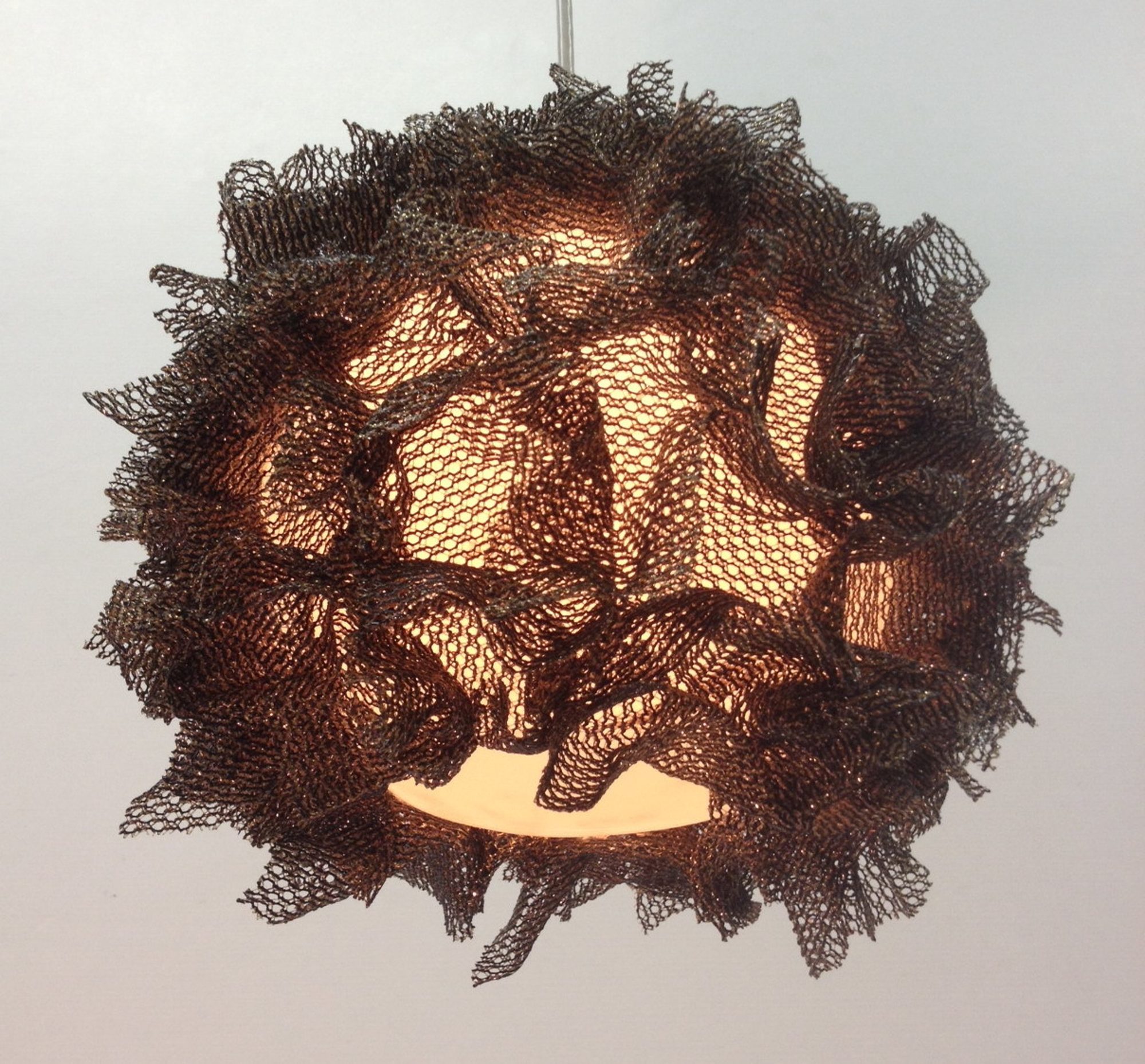 Puff pendant light in gold mesh, 2013