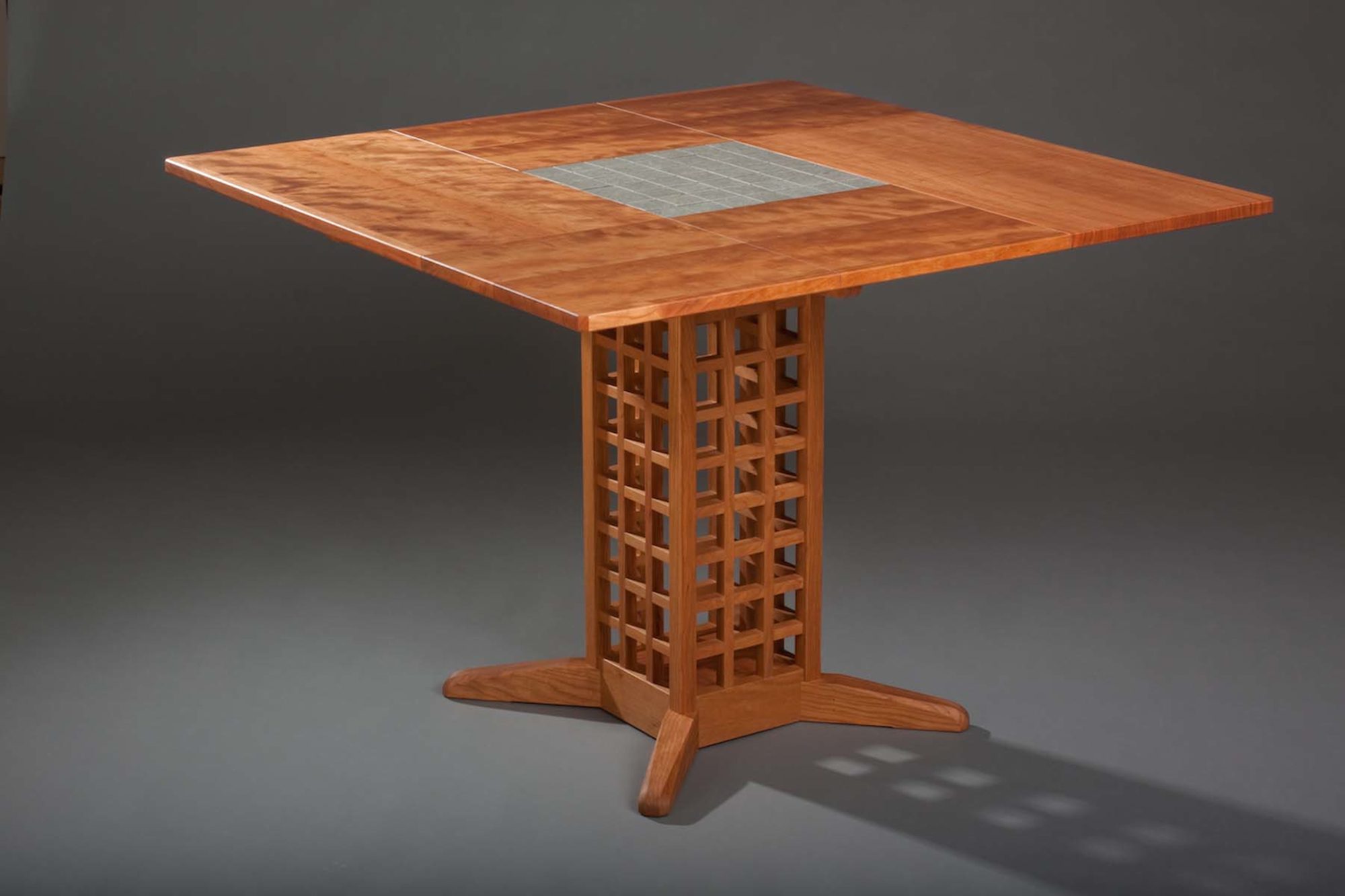 Cafe style table