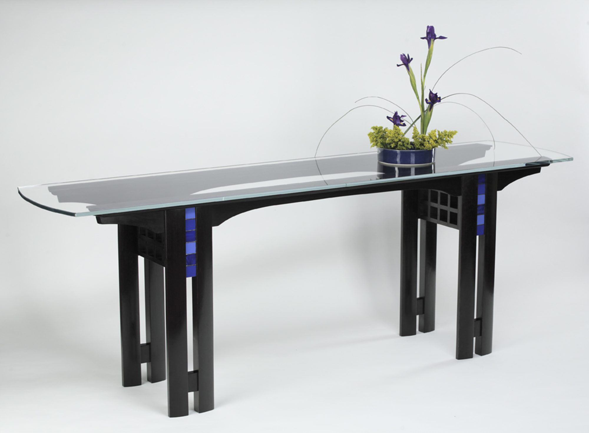 Ikebana Table.