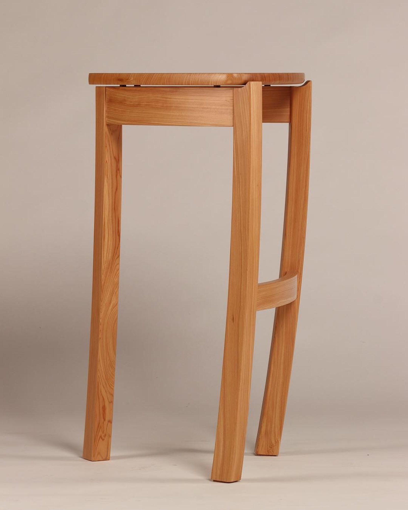 Corner Table