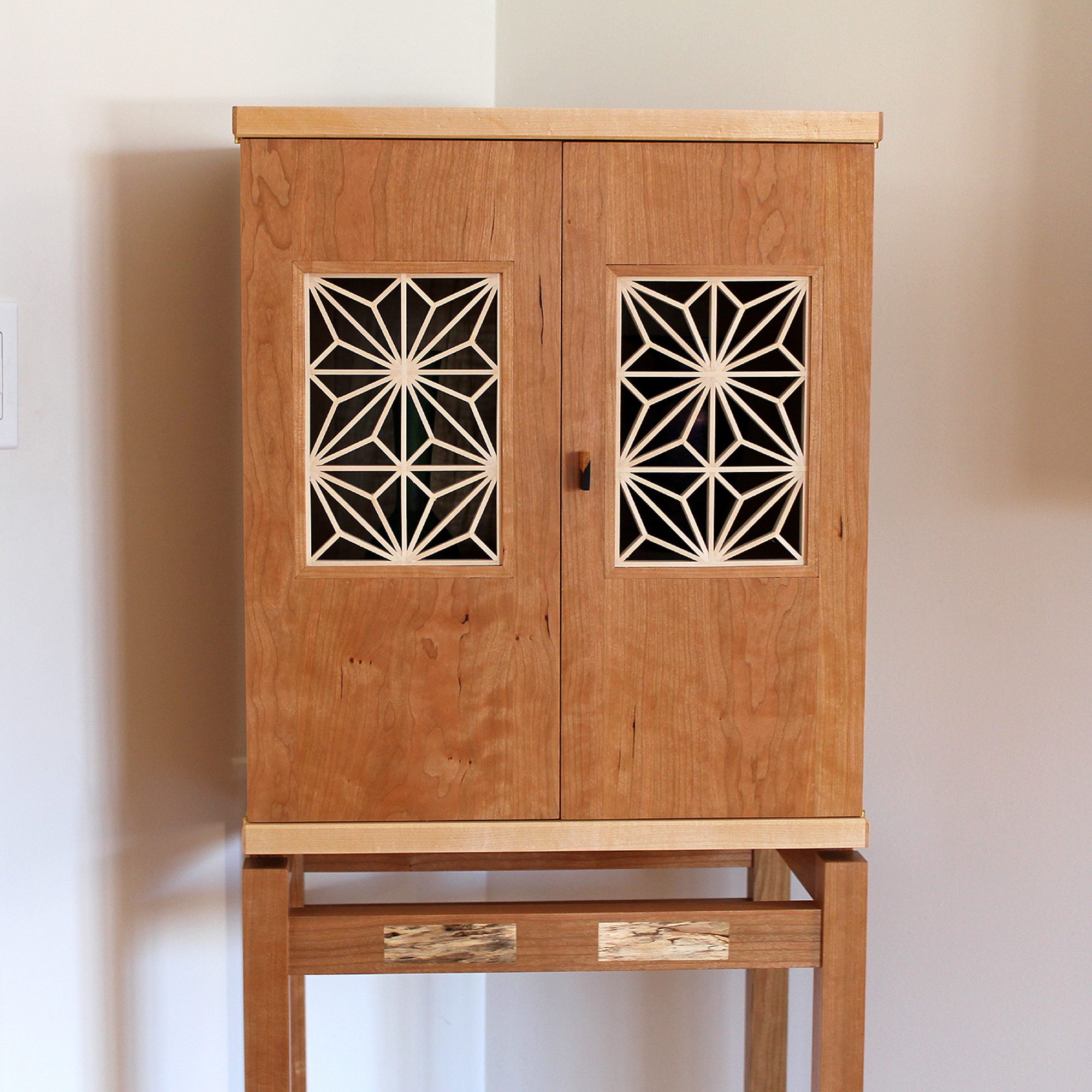 Kumiko Cabinet