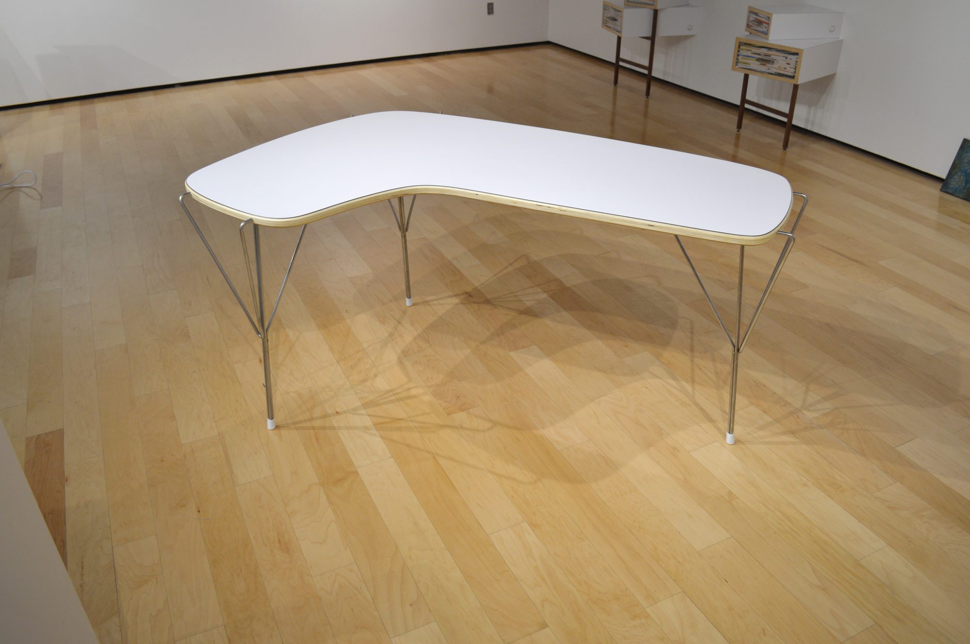 Y-Line Desk