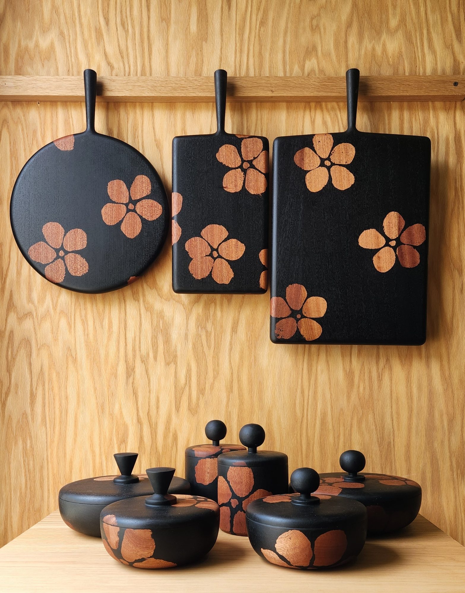 Bloom Boards And Bowls