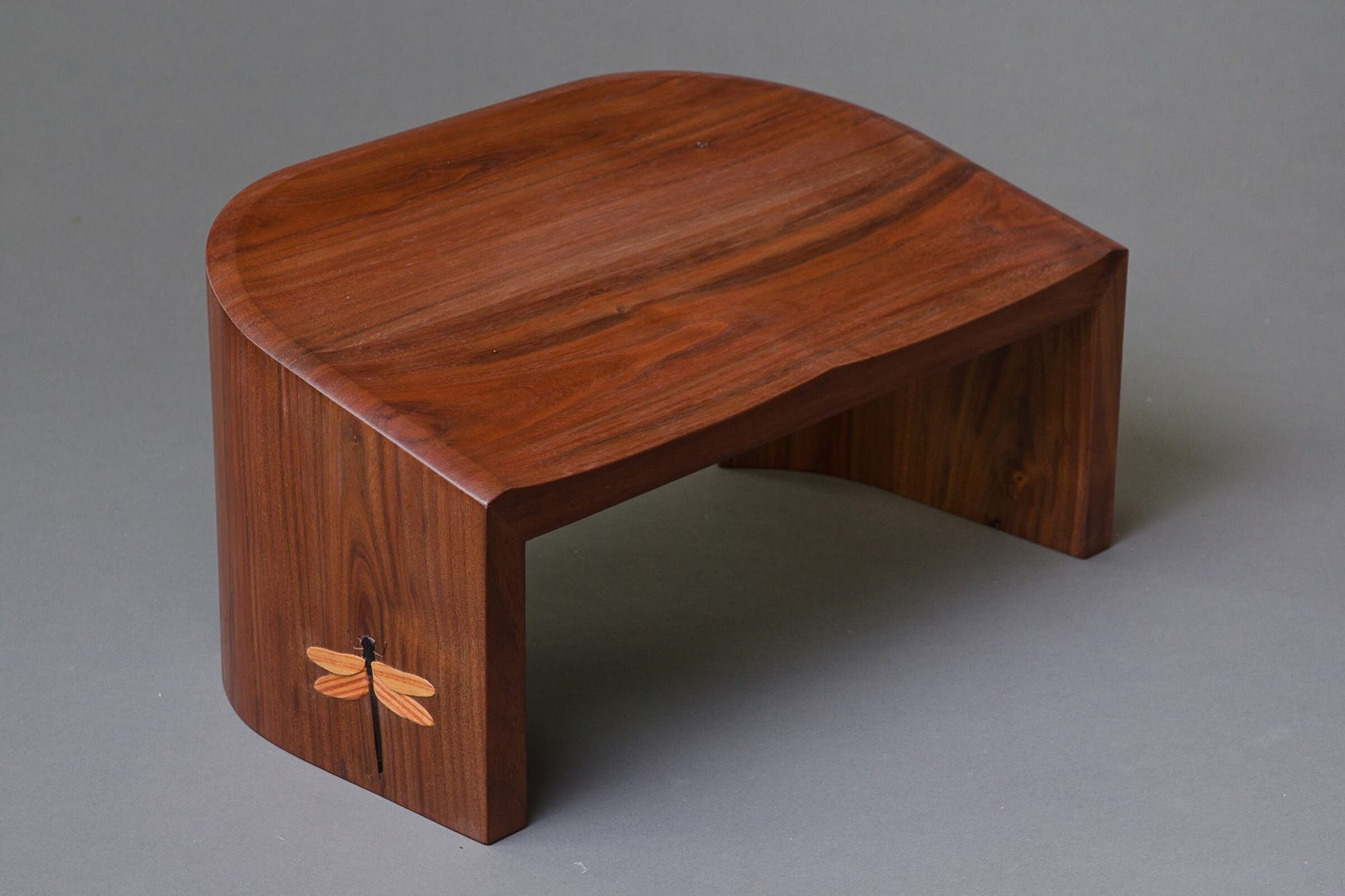 Dragonfly meditation stool