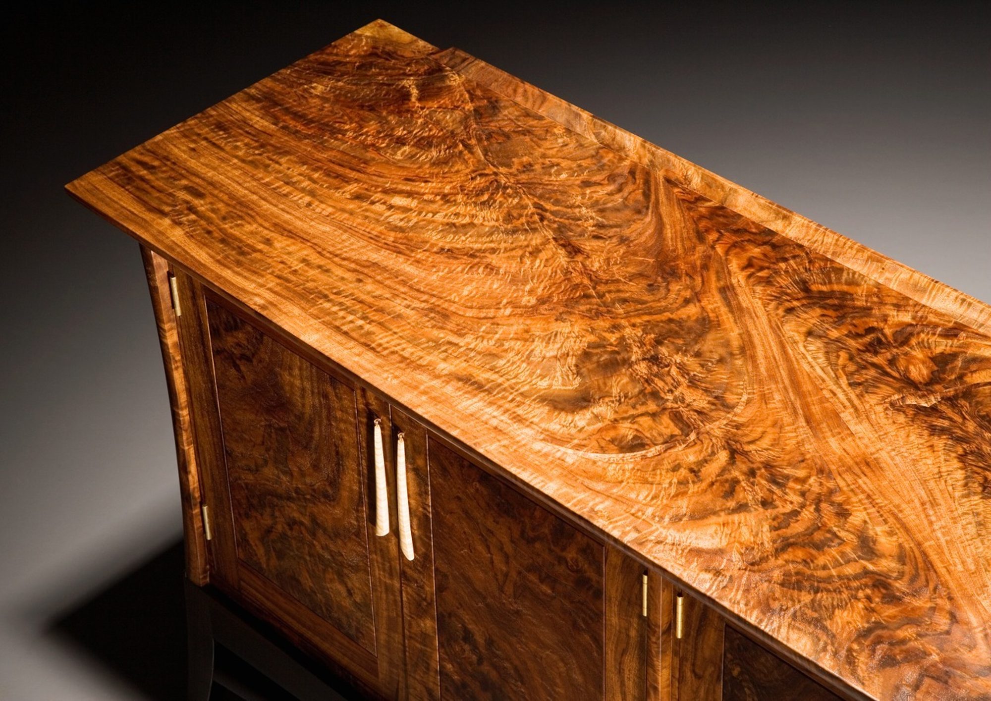 Claro Sideboard