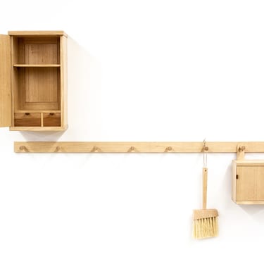 Krenov Cho Ash Entry Cab