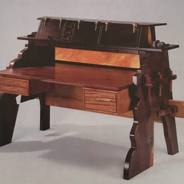 GKB Desk