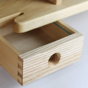 cabinet detail