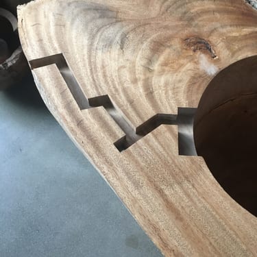 Noguchilldashima table -detail