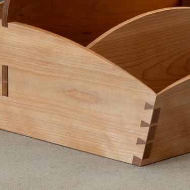 "Caddy" Detail