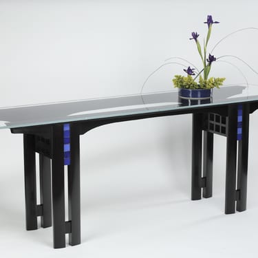Ikebana Table.