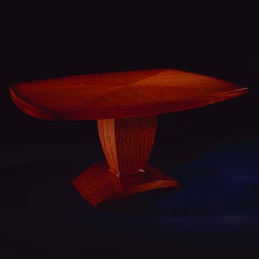 Majesty Table