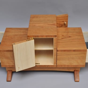 “Pass through” a Cabinet on stand