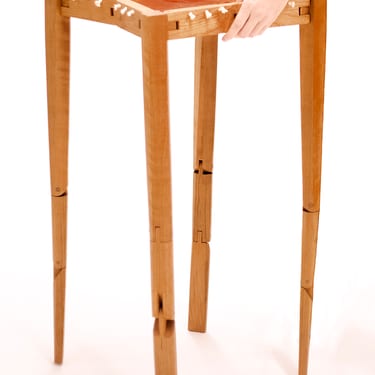 Capacity I (Detail-Stand)