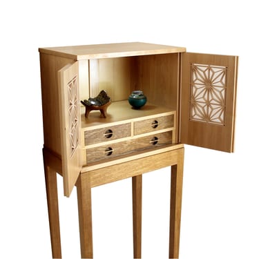 Kumiko Cabinet
