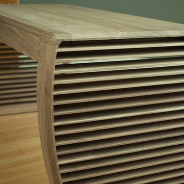 INFINITE contemporary writing desk