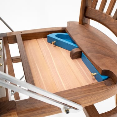 Chair-valet, detail