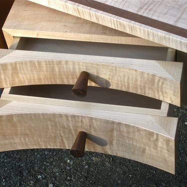 New Windsor Desk - detail