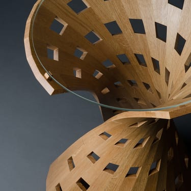 Coopered Twist Table