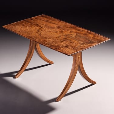 Den Table