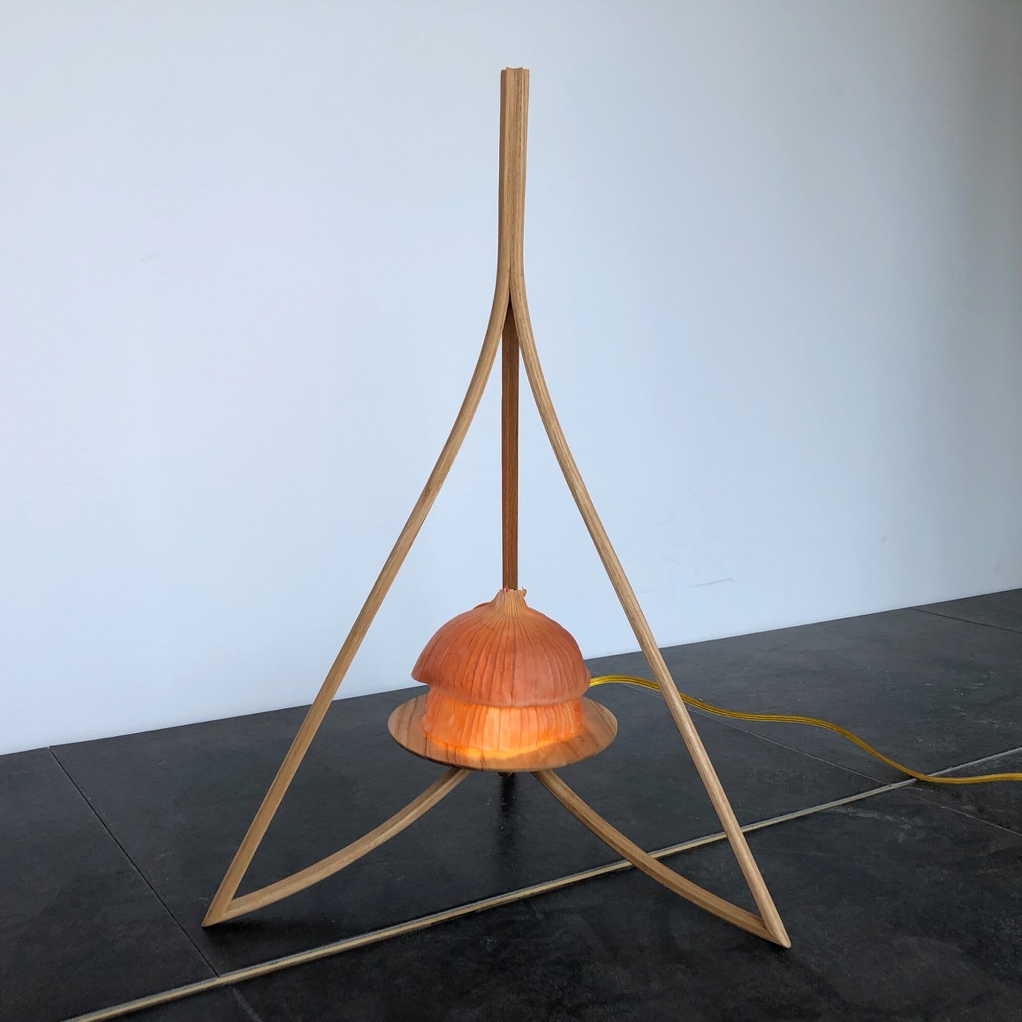 Onion Ascending - Tripod Lamp