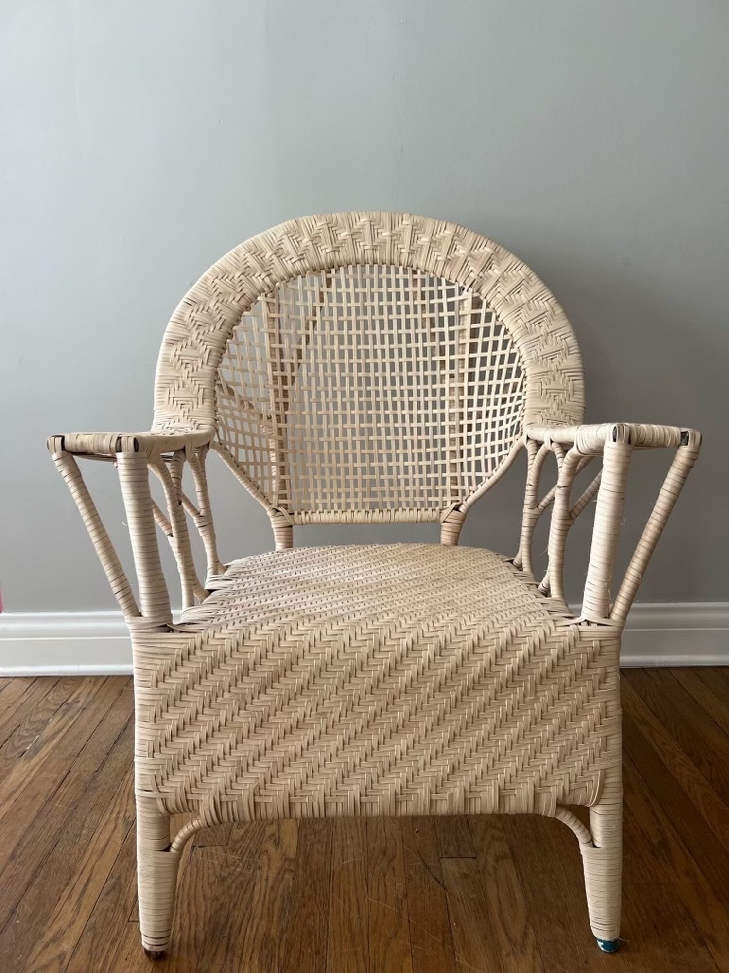 Wicker patio chair