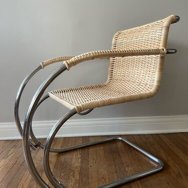 Ludwig Mies van der Rohe MR10 chair