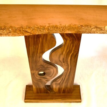 Entry Table: Wave & Knot