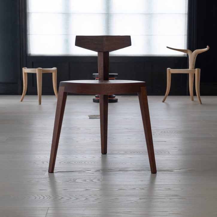 MeQumiya small chair