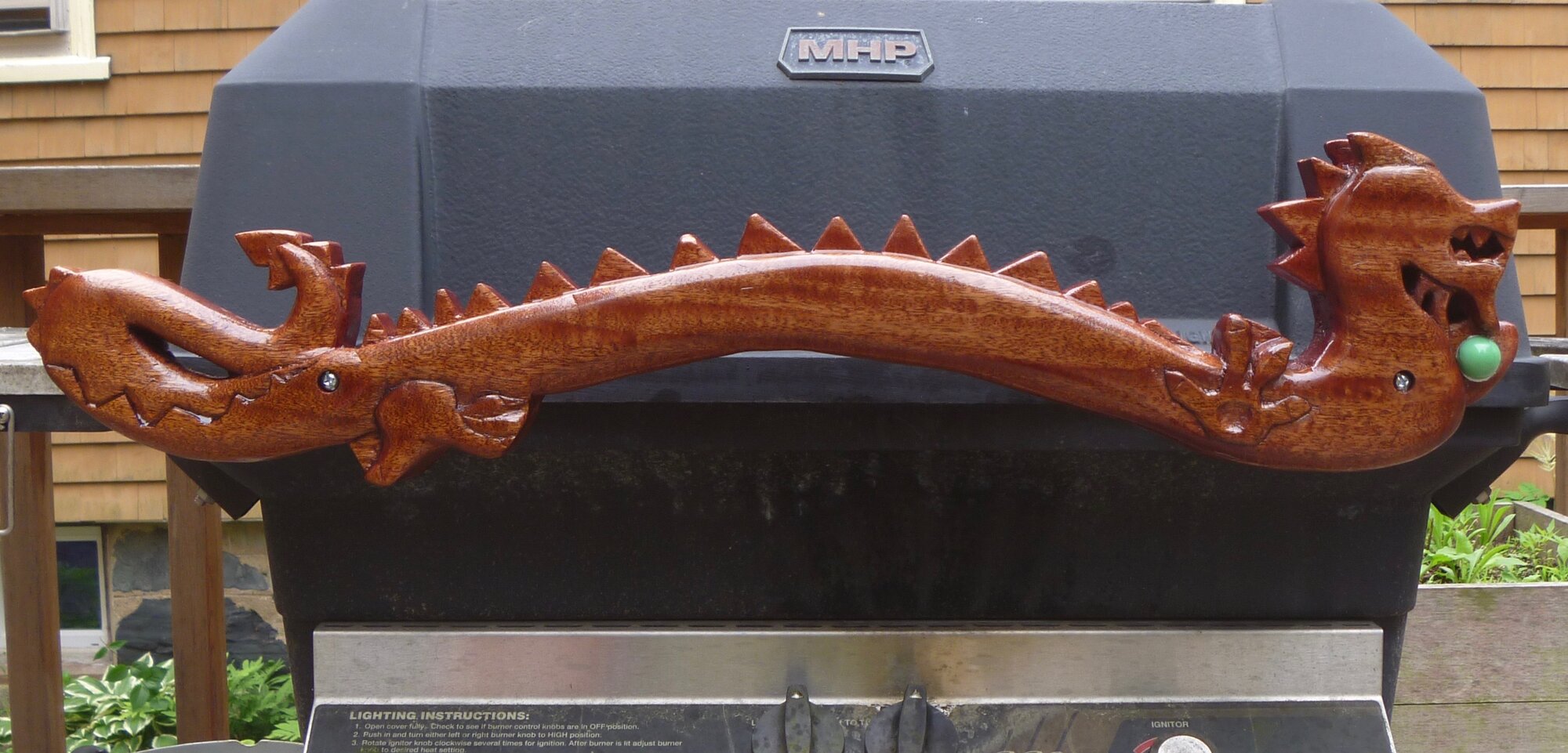 dragon grill handle