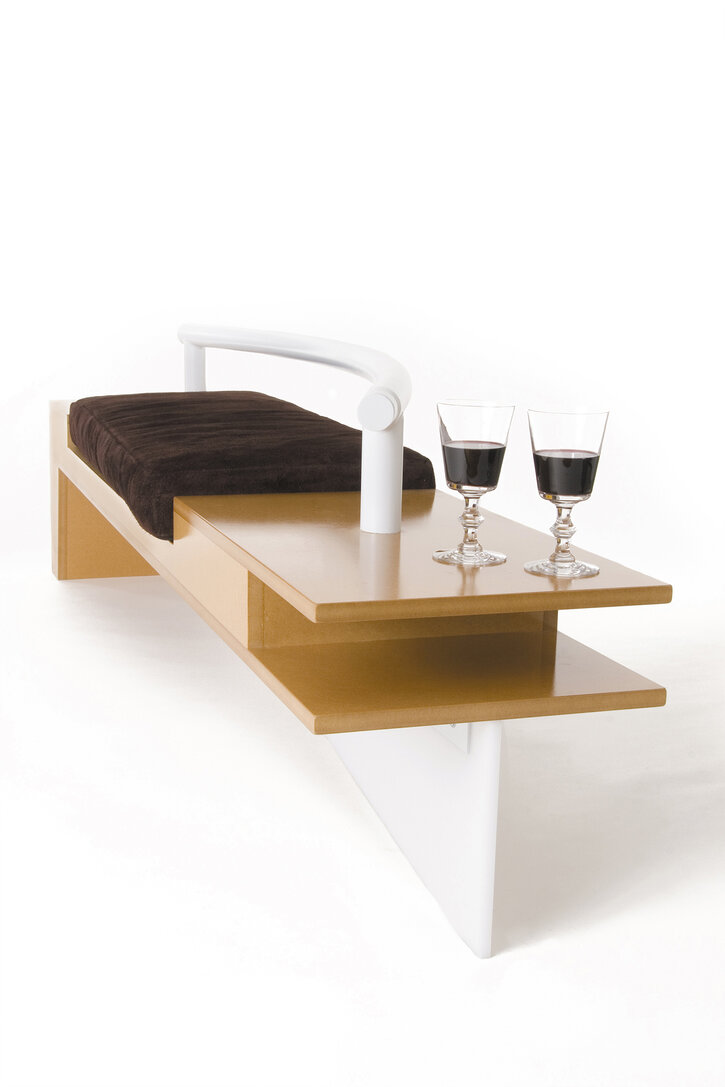 Neutra(L) Bench I